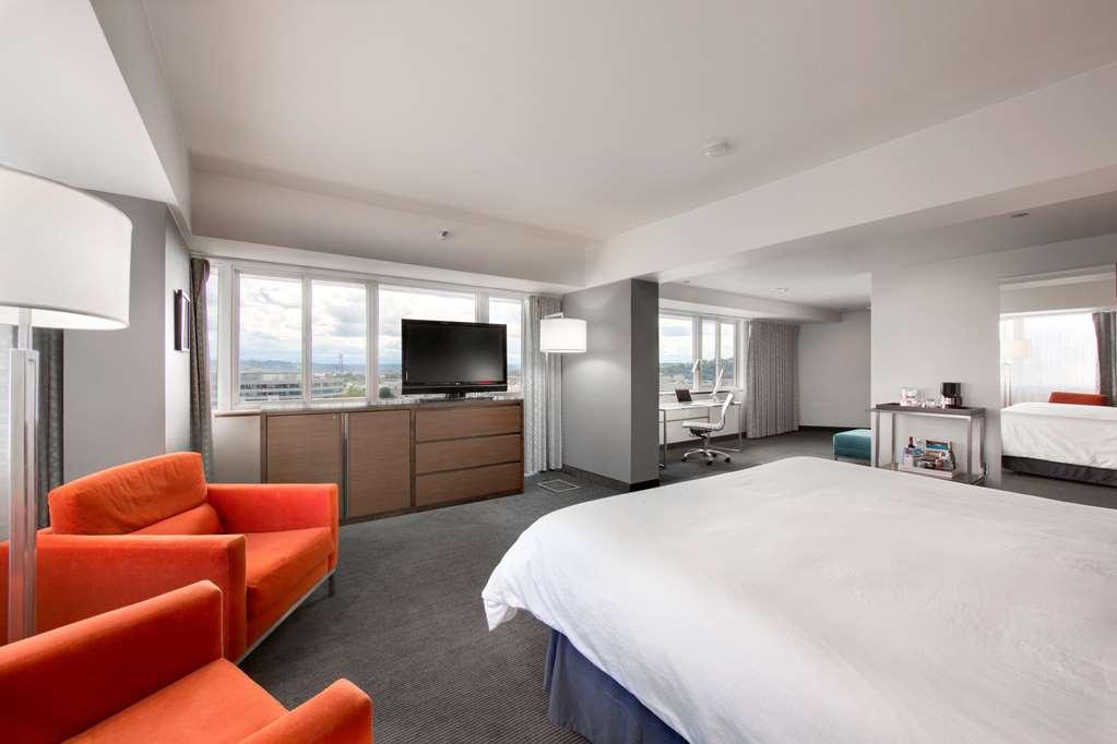 Hotel Murano Tacoma Habitación foto A suite at the Hotel Arts